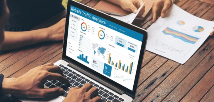 Cómo conseguir clientes con tu página web en Medellín en 2026